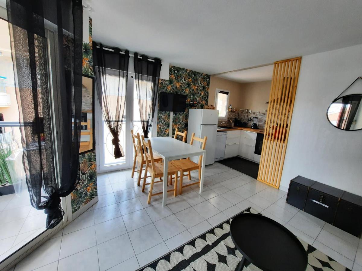 Апартаменты Coeur Marina Climatise Terrasse Parking Фрежюс Экстерьер фото